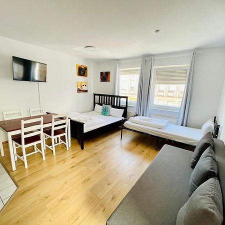 Studio Apartment In Stoetteritz With Balcony - Great Public Transport Links To The City Leipzig Dış mekan fotoğraf