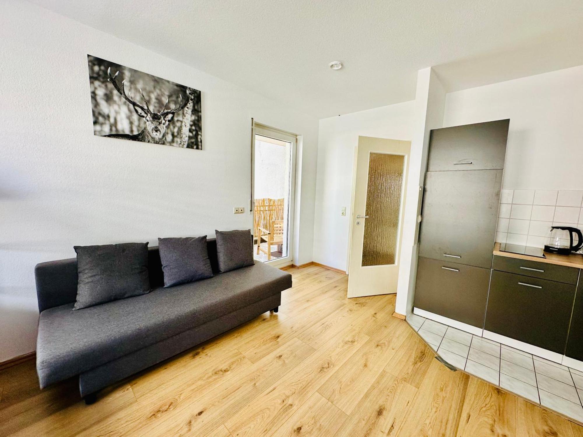 Studio Apartment In Stoetteritz With Balcony - Great Public Transport Links To The City Leipzig Dış mekan fotoğraf